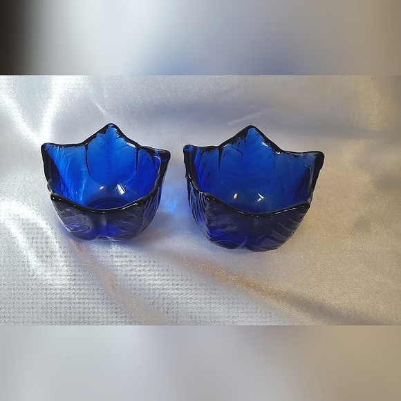 Upper Canada Tulip Shape Cobalt Blue Glass Candle Holders Set of 2 - Picture 7 of 9